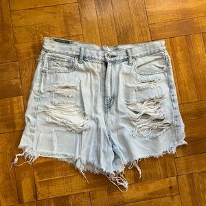 American Eagle Mom shorts!